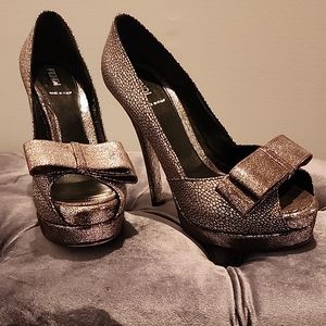 Fendi silver heels